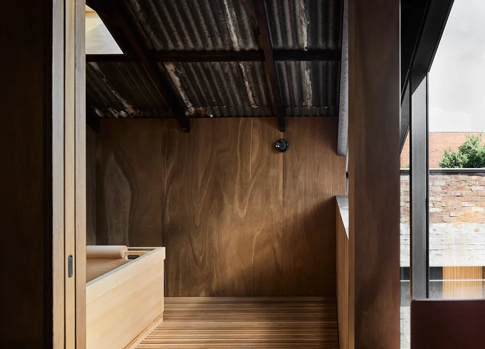 Un hermoso almacén de ladrillo se convirtió en un estilo hogar para una pareja de ancianos en Sídney - Gallery image 11