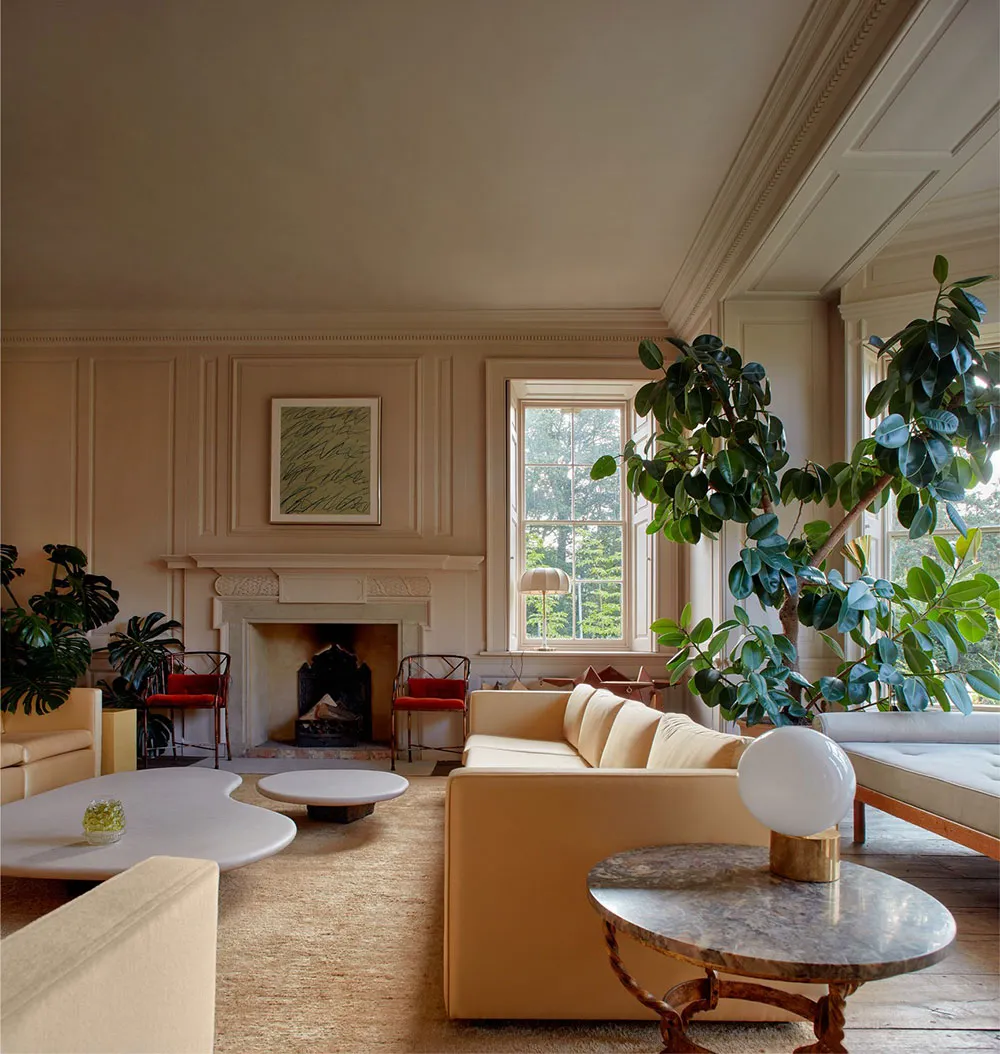 Une vie raffinée dans un manoir impressionnant du XVIIe siècle en Angleterre - Gallery image 1