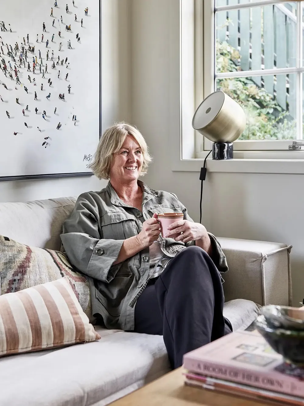 Pequeña casa de campo sueca junto a la roca - Gallery image 1