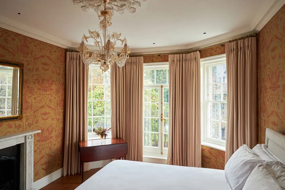 Beautiful Details of Updated Georgian Townhouse Interiors in London - Gallery image 16