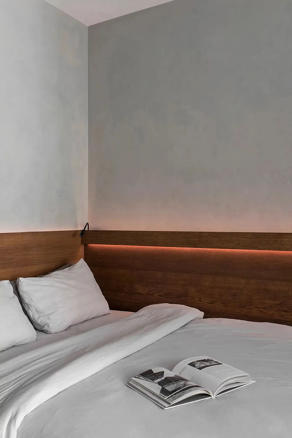 Minimalistische Wohnung in Kiew mit Schlafzimmer hinter Glas (46 qm) - Gallery image 12