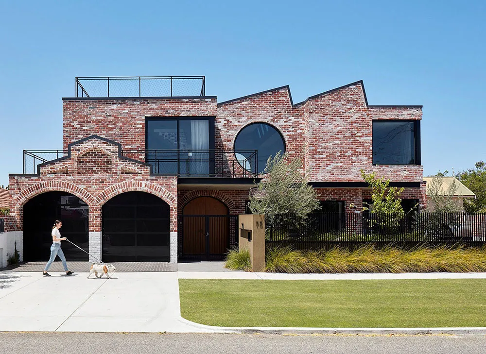 Beauté du briques rouges et design élégant : maison dans le style industriel à Perth (Australie) - Gallery image 2