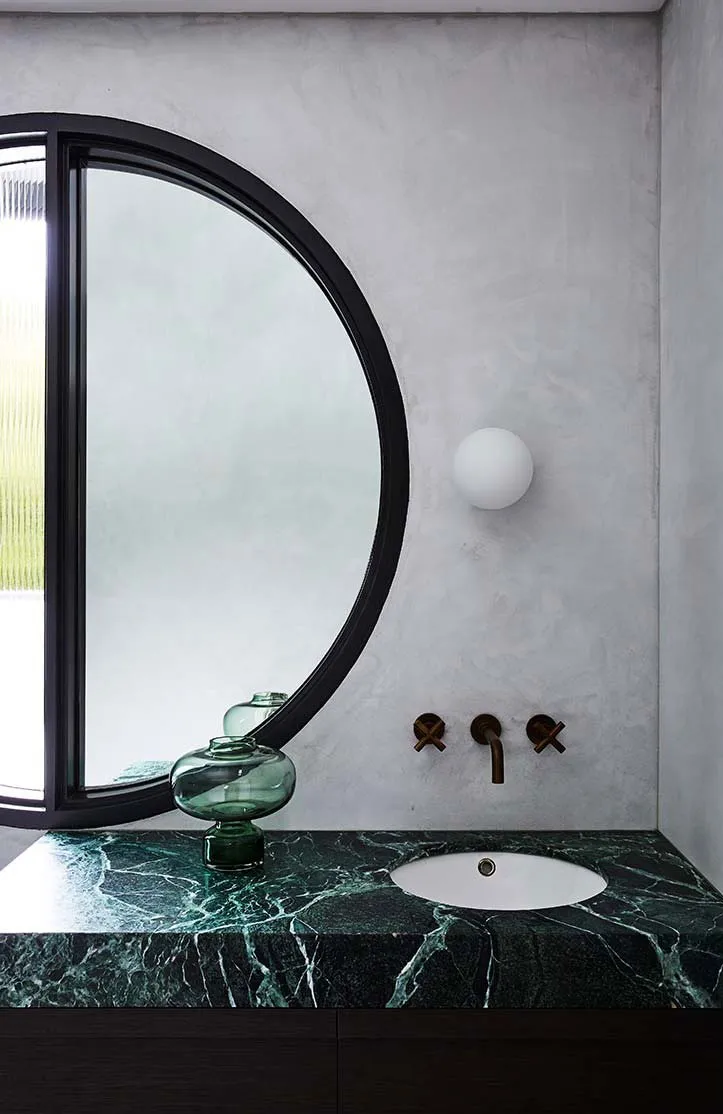 Нотки ретро-гламура и современный дизайн: обновлённый дом 1940 года в Мельбурне - Gallery image 16