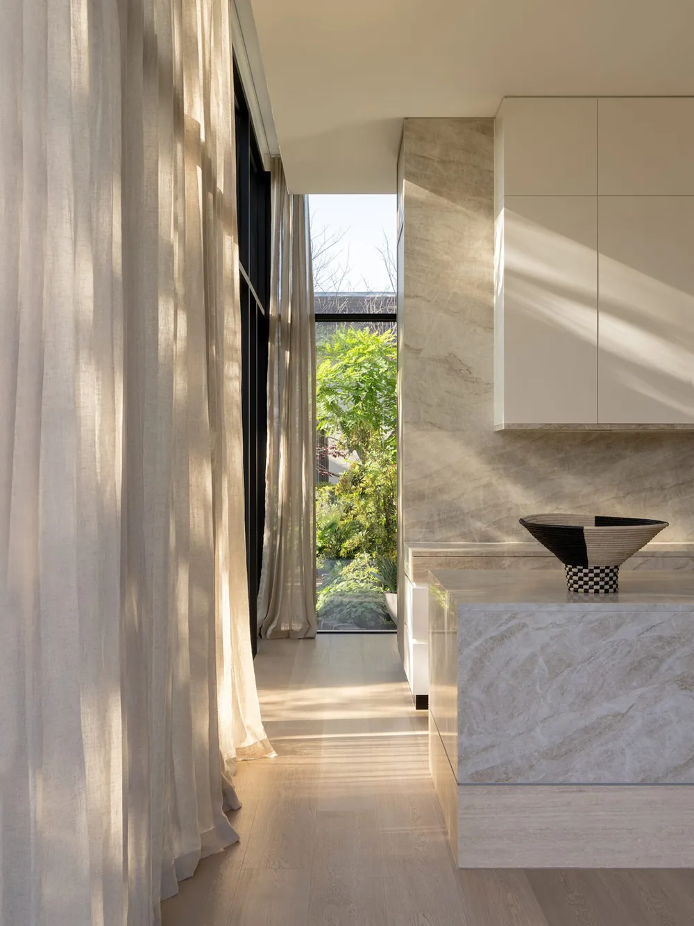 Diseño moderno y agradable en armonía con el jardín en Australia - Gallery image 3