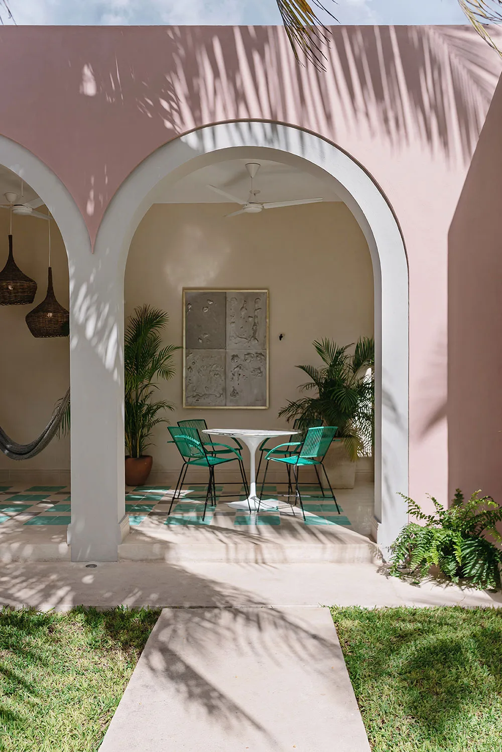 Яркий мексиканский домик с арками и оригинальной плиткой - Gallery image 1