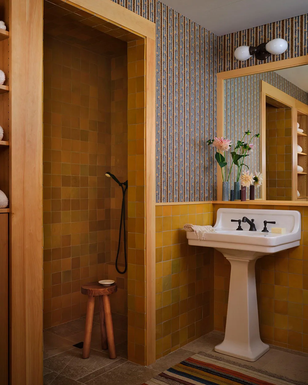 アメリカにある湖畔の温かく快適なコテージ - Gallery image 13