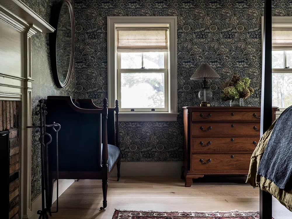 Американський дачний будинок із традиційними та сучасними елементами декору - Gallery image 17