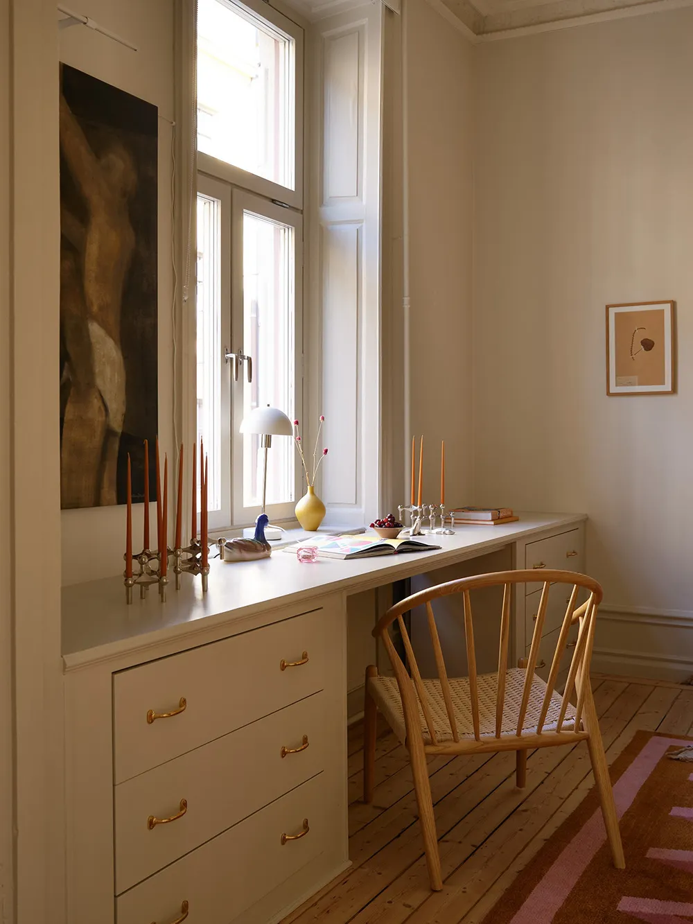 温かみのある砂色の調子と興味深いディテール:ストックホルムにあるアパートメント - Gallery image 13