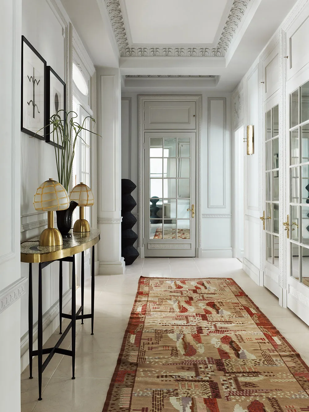 Magnificent Apartments in London with Parisian Influence in Interiors - Gallery image 18