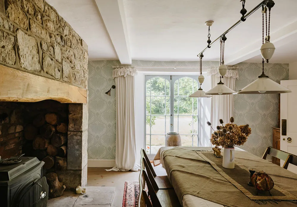 Gotten Manor: przytulny dworek w Anglii z średniowiecznym dziedzictwem - Gallery image 3