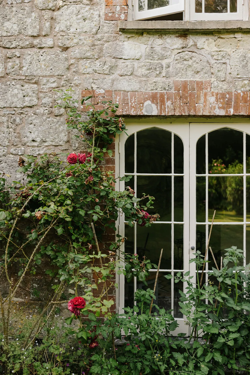 Gotten Manor: przytulny dworek w Anglii z średniowiecznym dziedzictwem - Gallery image 1