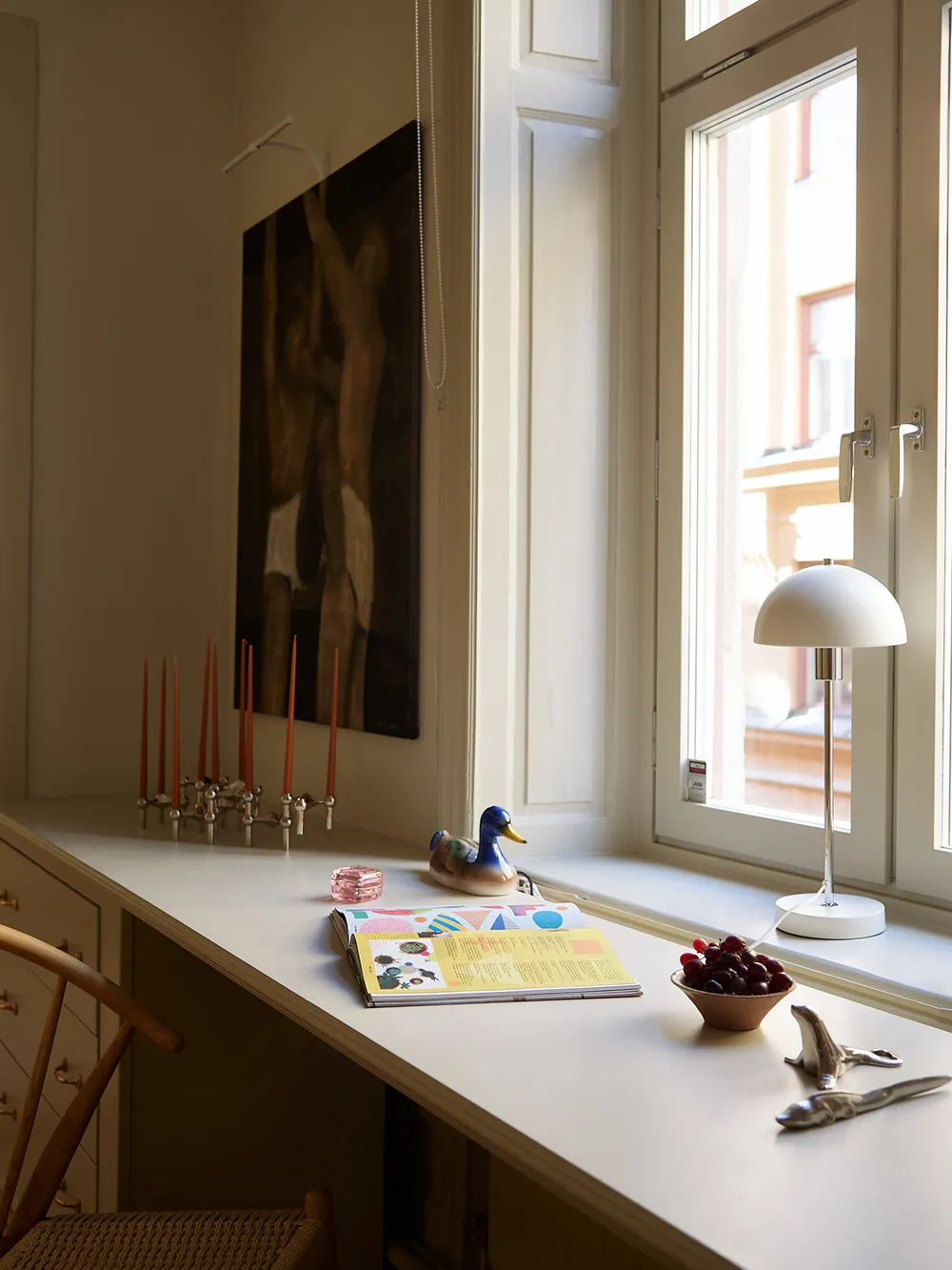 温かみのある砂色の調子と興味深いディテール:ストックホルムにあるアパートメント - Gallery image 19