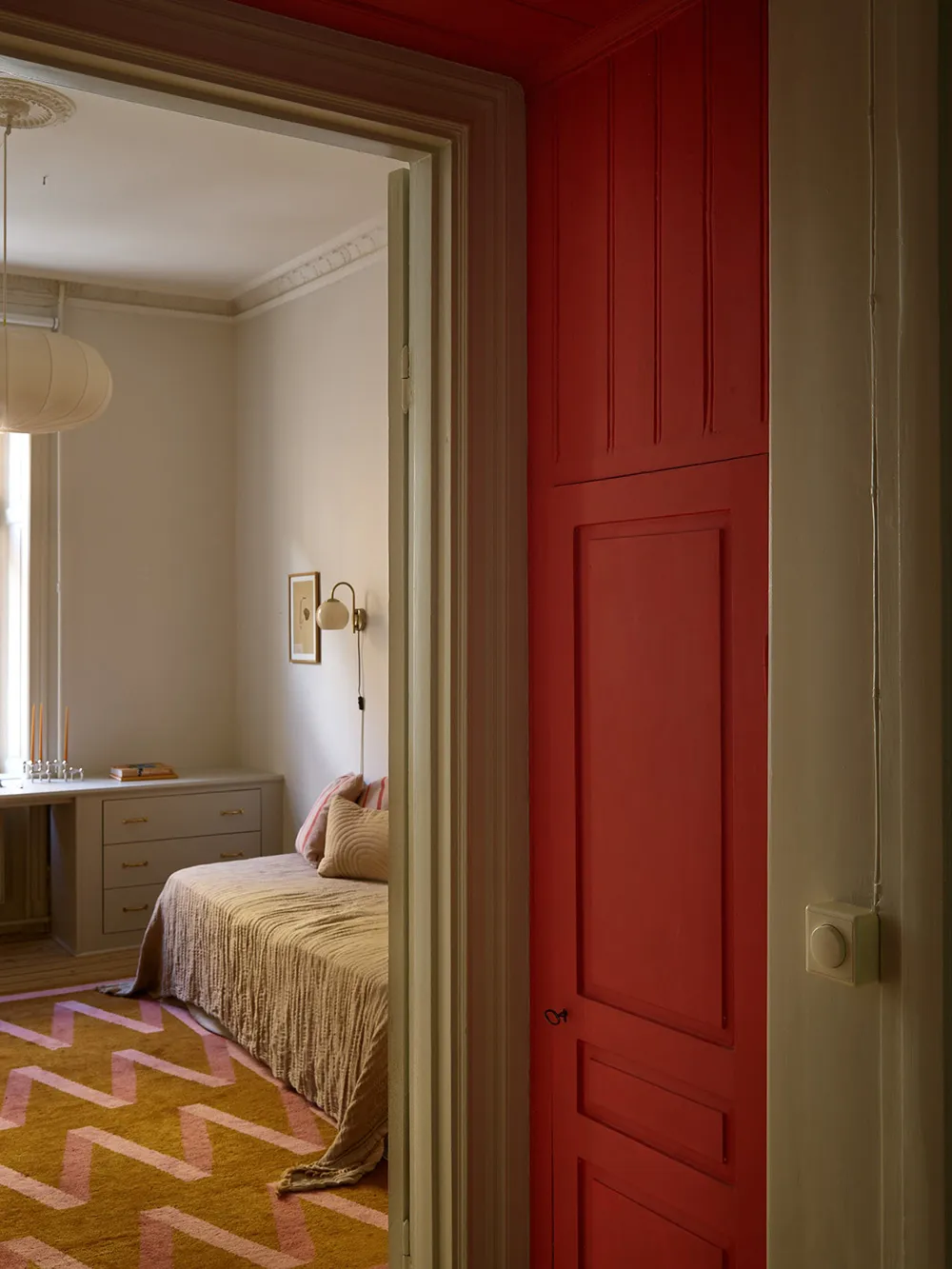 温かみのある砂色の調子と興味深いディテール:ストックホルムにあるアパートメント - Gallery image 20