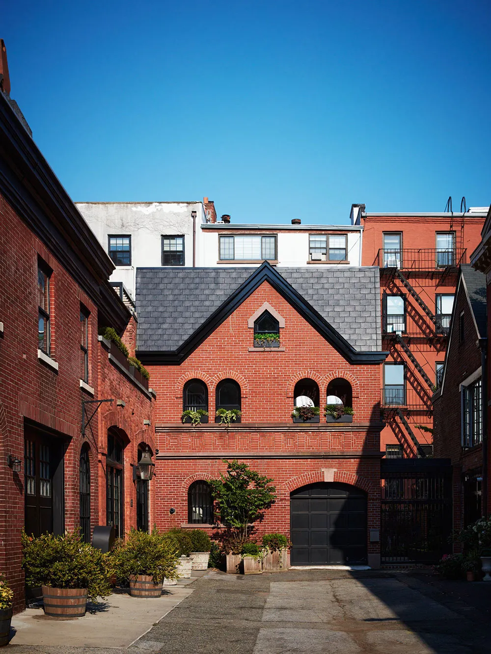 Urocze wnętrza wyjątkowego domu historycznego w Brooklynie - Gallery image 1