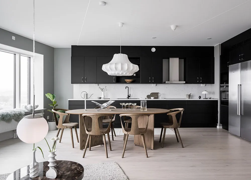 Nowoczesny skandynawski interior w odcieniach szarości w wysokim budynku w Gotenburze - Gallery image 3