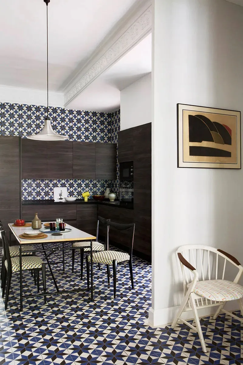 Saftiger Design einer Wohnung in einem modernistischen Haus in Barcelona - Gallery image 7