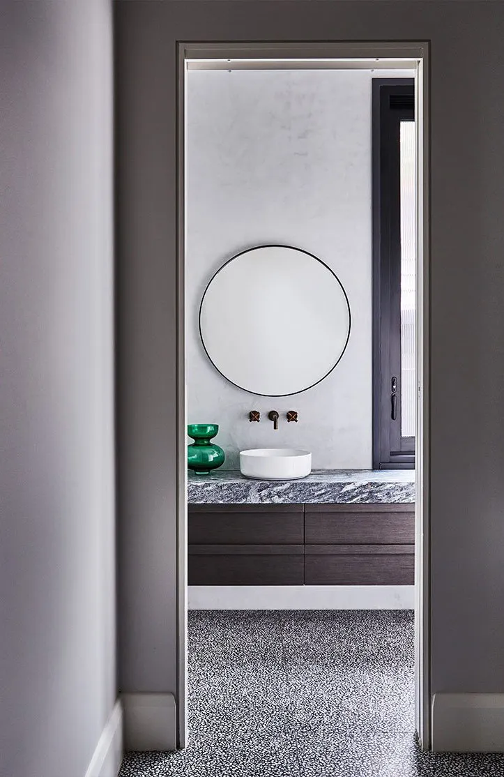 Нотки ретро-гламура и современный дизайн: обновлённый дом 1940 года в Мельбурне - Gallery image 13