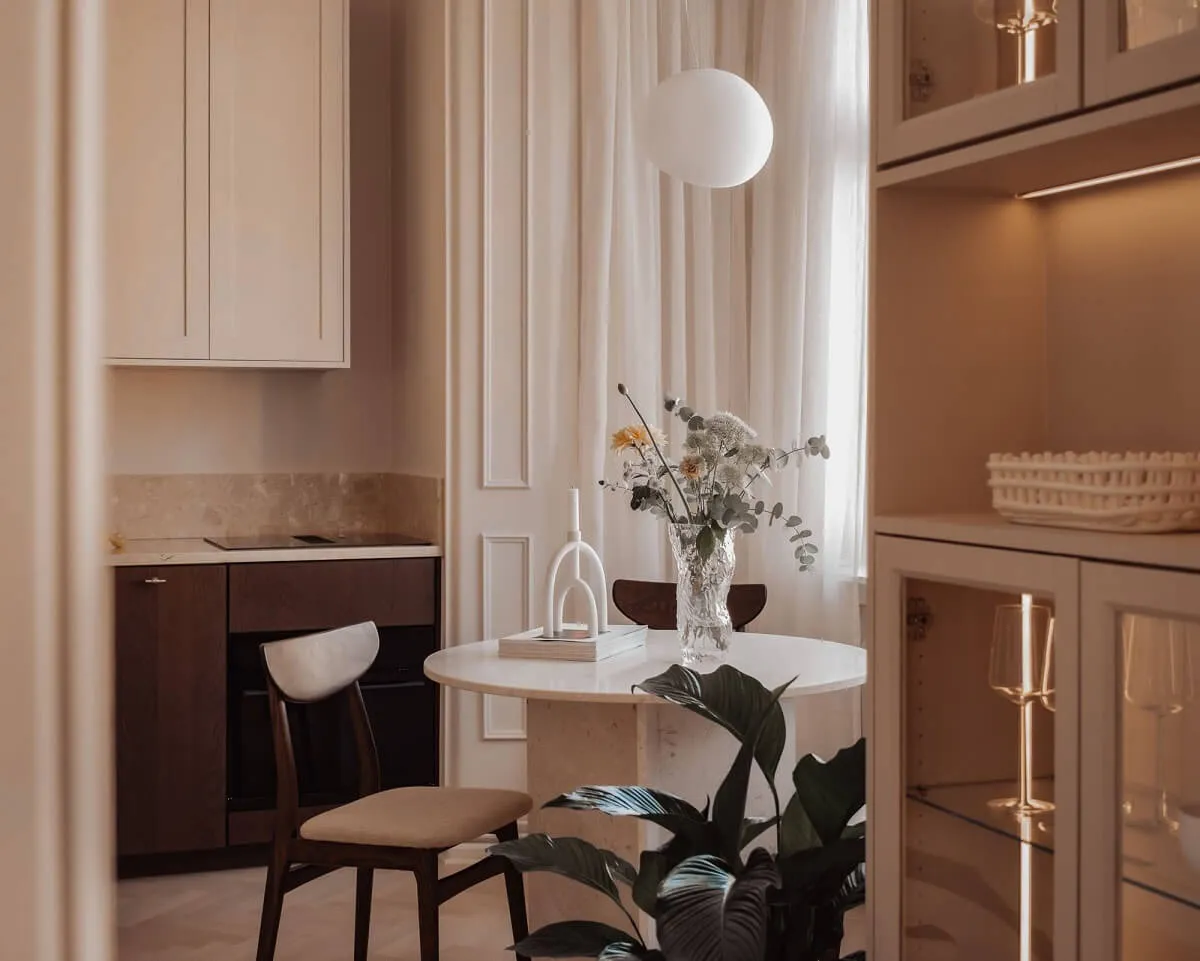 Apartamento pequeño pero elegante y lujoso en tonos lecheros en Estocolmo (47 m²) - Gallery image 6