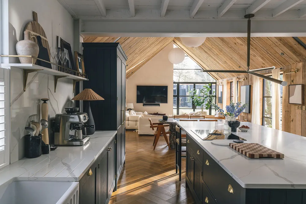 Zwei Welten in einem Haus im Grafschaft Kent, England - Gallery image 17