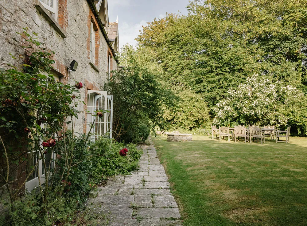 Gotten Manor: przytulny dworek w Anglii z średniowiecznym dziedzictwem - Gallery image 23