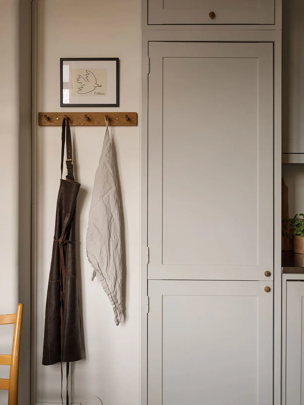 गर्म लिविंग रूम एवं शीतल बेडरूम: गोथेनबर्ग में स्थित एक आरामदायक अपार्टमेंट (66 वर्ग मीटर) - Gallery image 20