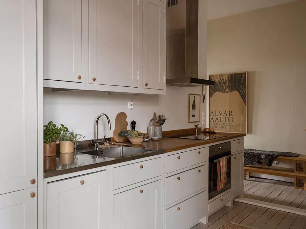 गर्म लिविंग रूम एवं शीतल बेडरूम: गोथेनबर्ग में स्थित एक आरामदायक अपार्टमेंट (66 वर्ग मीटर) - Gallery image 19