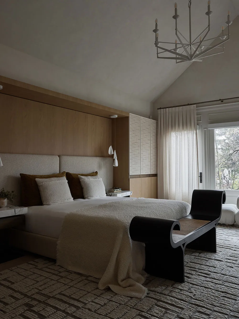 Спокойный и элегантный интерьер в землистых тонах в Канаде - Gallery image 14