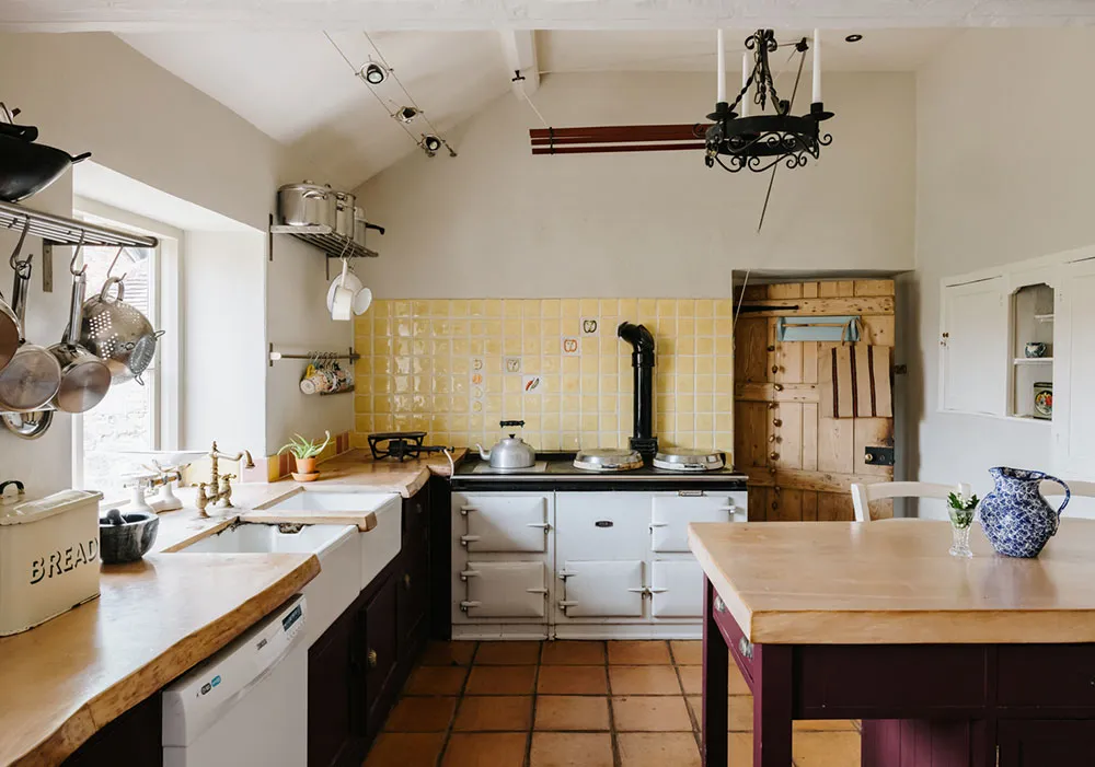 Gotten Manor: przytulny dworek w Anglii z średniowiecznym dziedzictwem - Gallery image 9