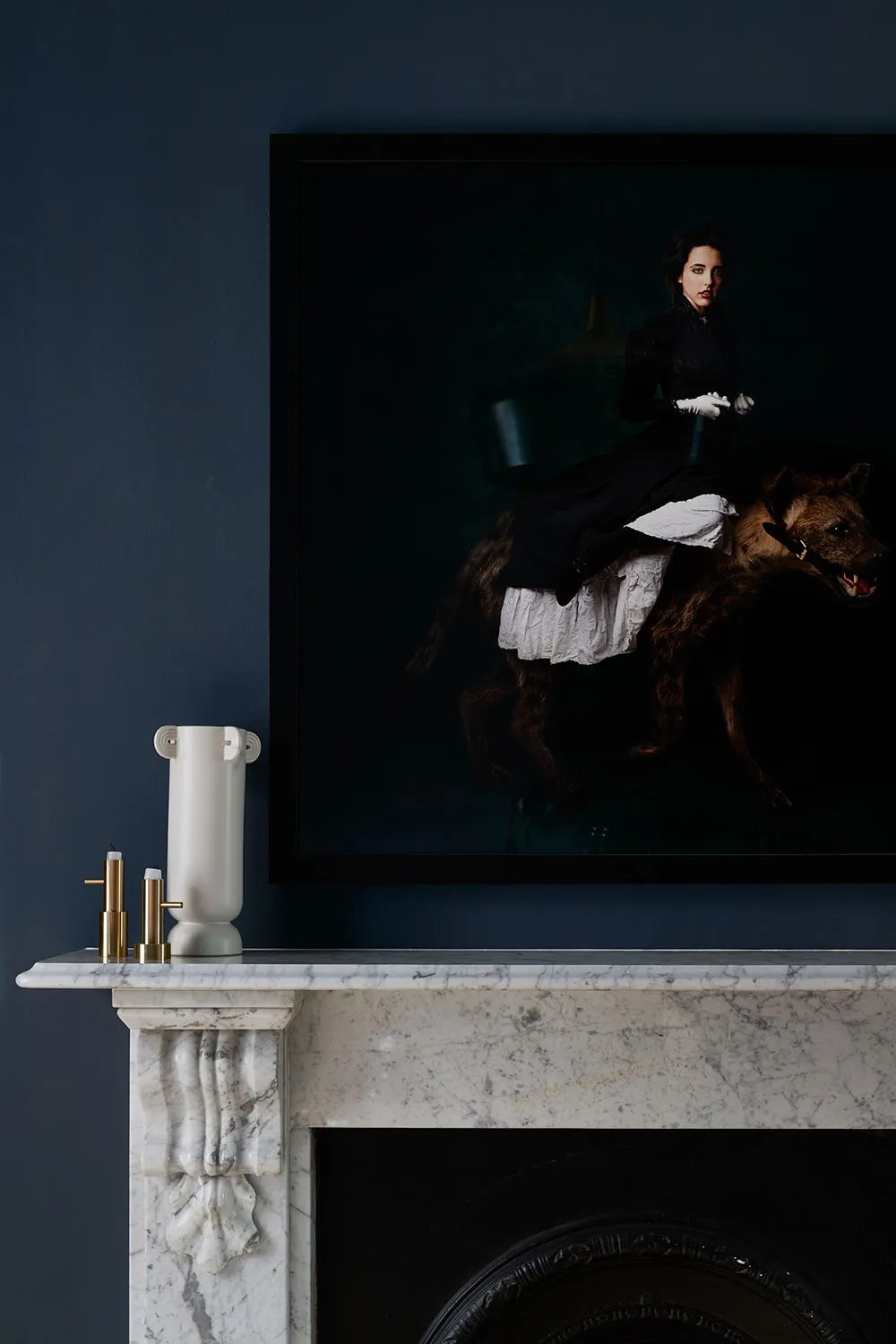 Diseño victoriano con tonos profundos y elegantes en Melbourne - Gallery image 2