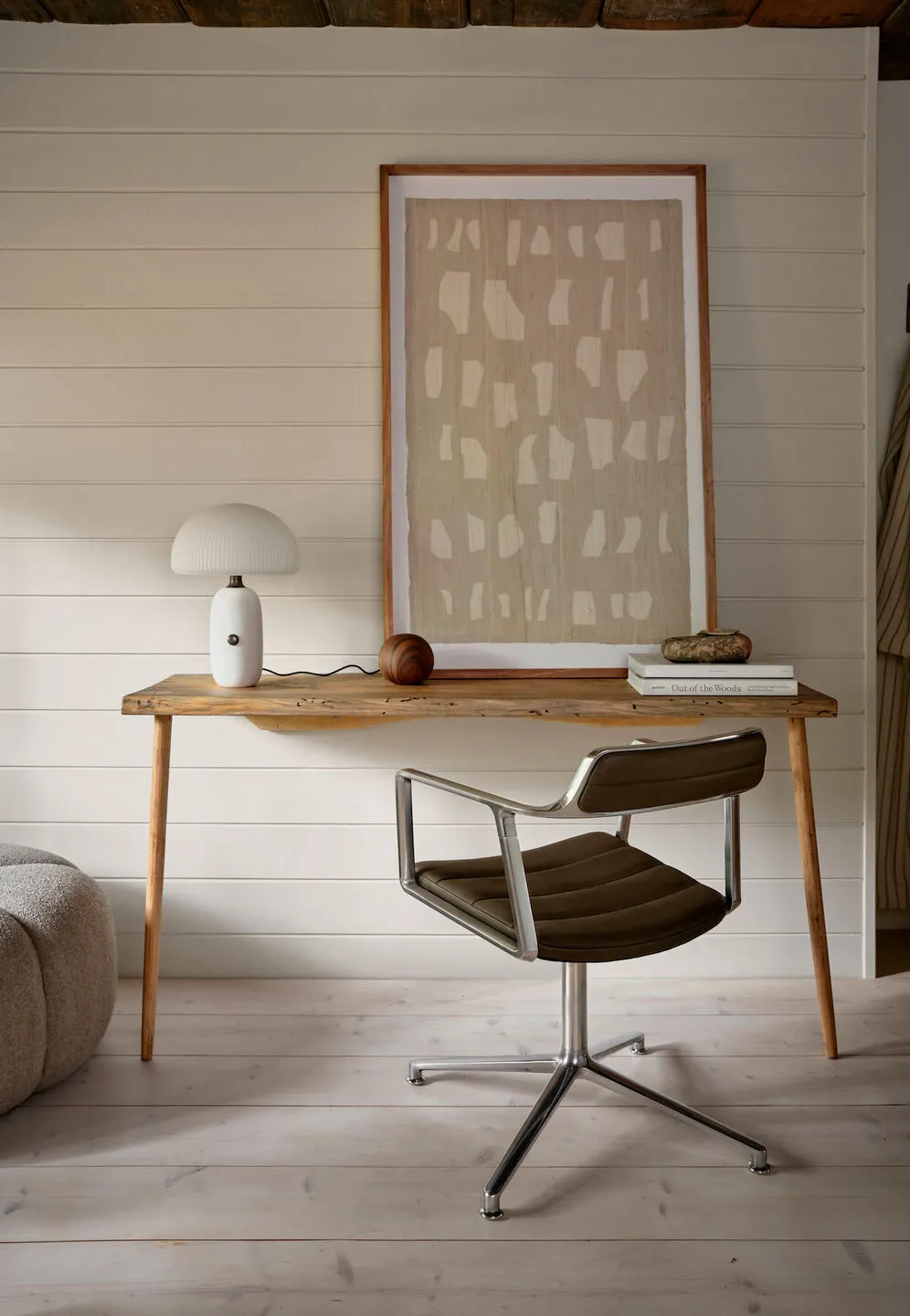 Stylowy design starego rybackiego domu w Łotwie od Vipp - Gallery image 12