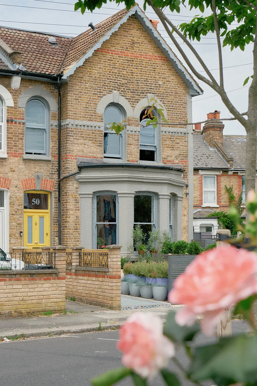 Exceso de colores atrevidos en el diseño de una casa victoriana en Londres - Gallery image 8