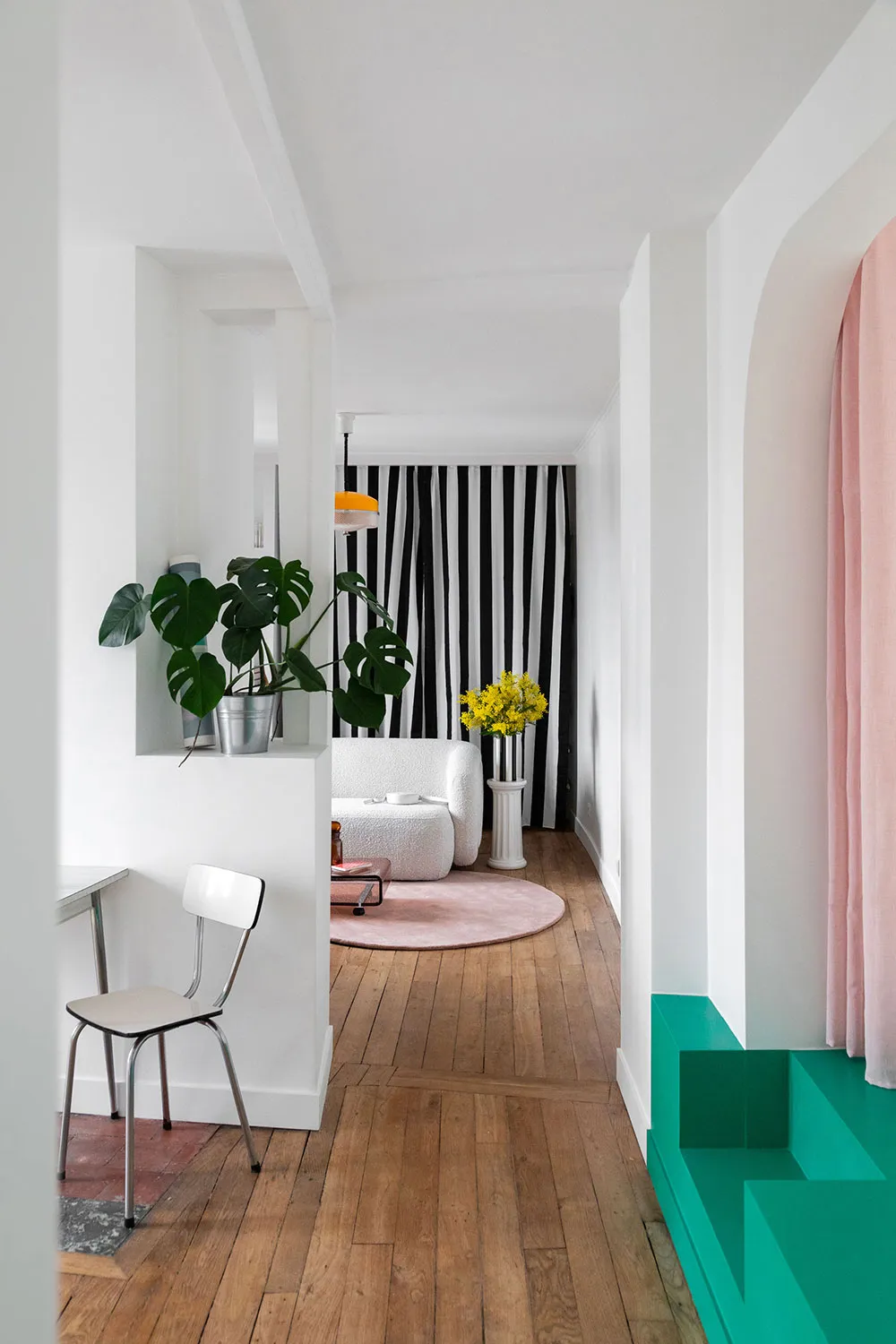 Budget Update of a Small Apartment in Paris (30 sqm) - Gallery image 1