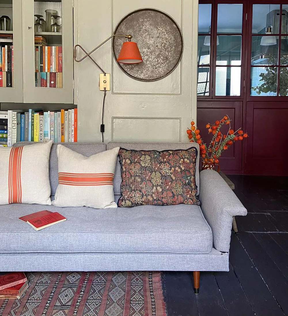 Lebhaftes Farb- und Musterdesign für das neue Interior eines Hauses aus dem Jahr 1768 in England - Gallery image 2