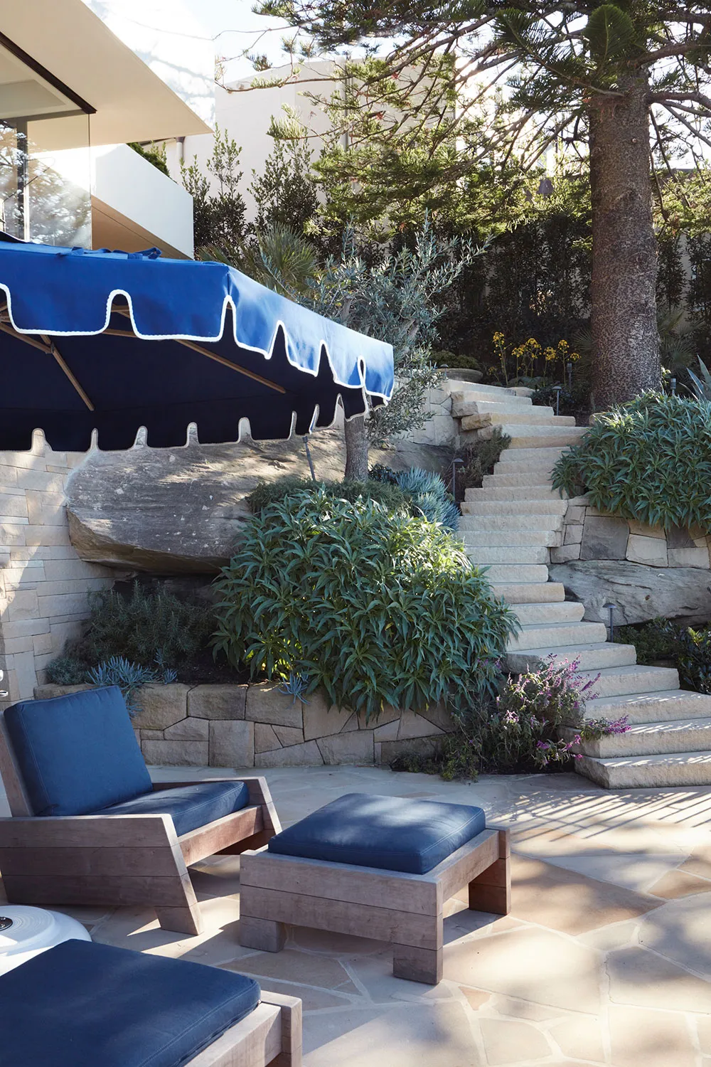 Casa moderna y luminosa en acantilado frente al océano en Sídney - Gallery image 7