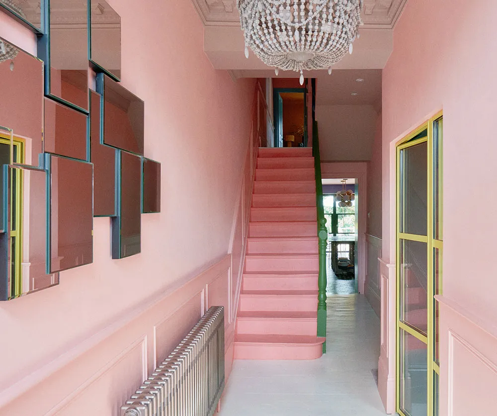 Exceso de colores atrevidos en el diseño de una casa victoriana en Londres - Gallery image 7