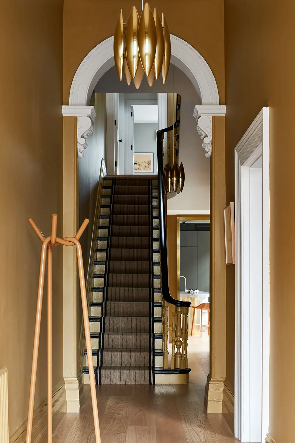 Diseño victoriano con tonos profundos y elegantes en Melbourne - Gallery image 11