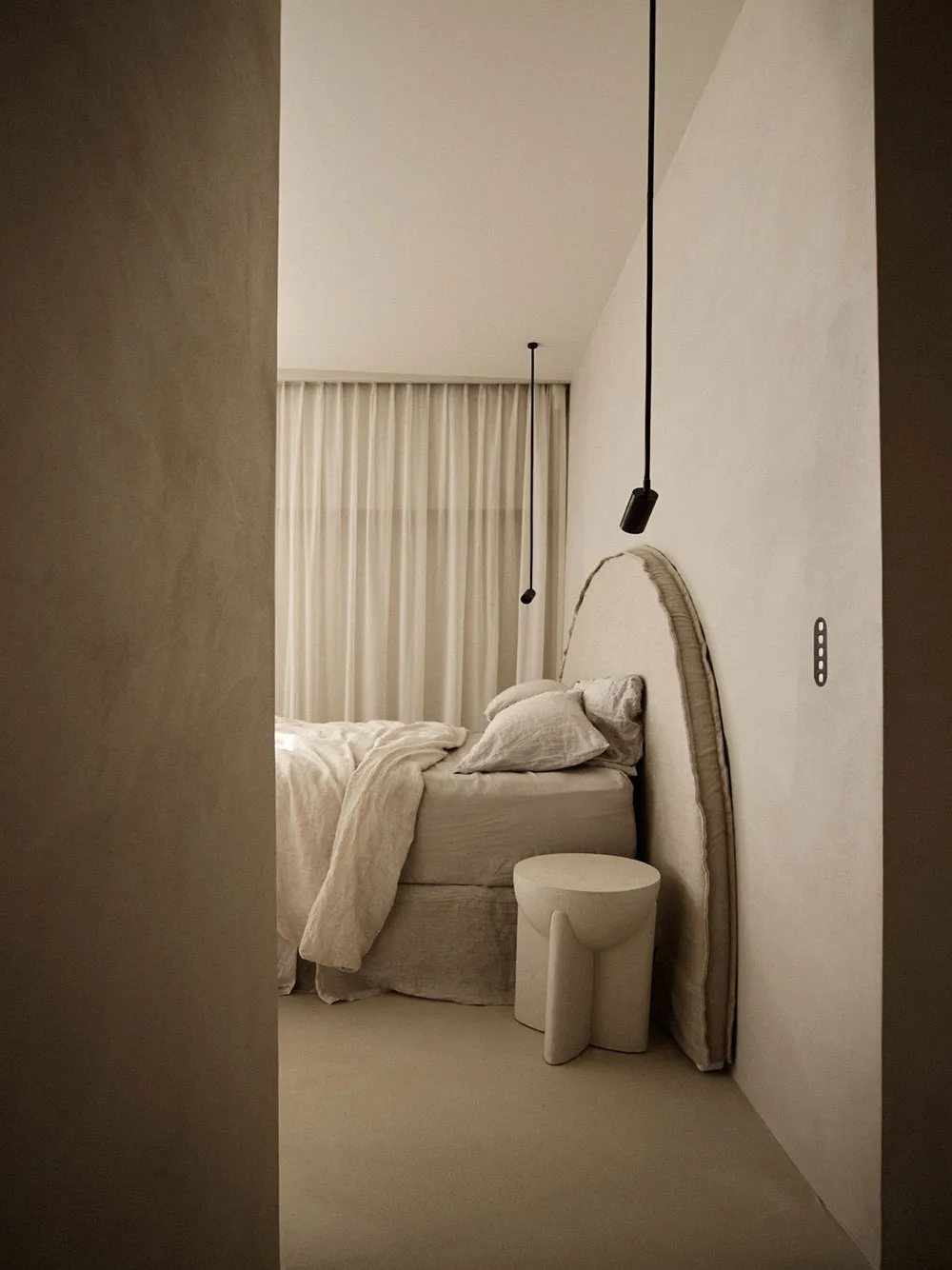 Intérieur moderne chaleureux dans les teintes sableuses à Sydney - Gallery image 12