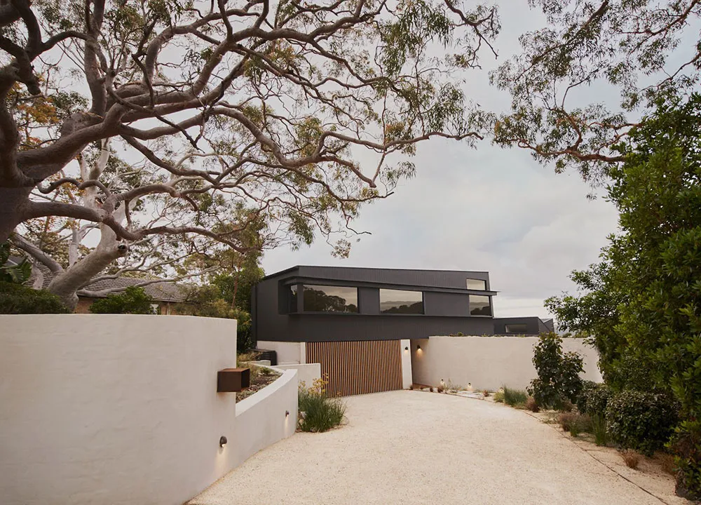 Intérieur moderne chaleureux dans les teintes sableuses à Sydney - Gallery image 16
