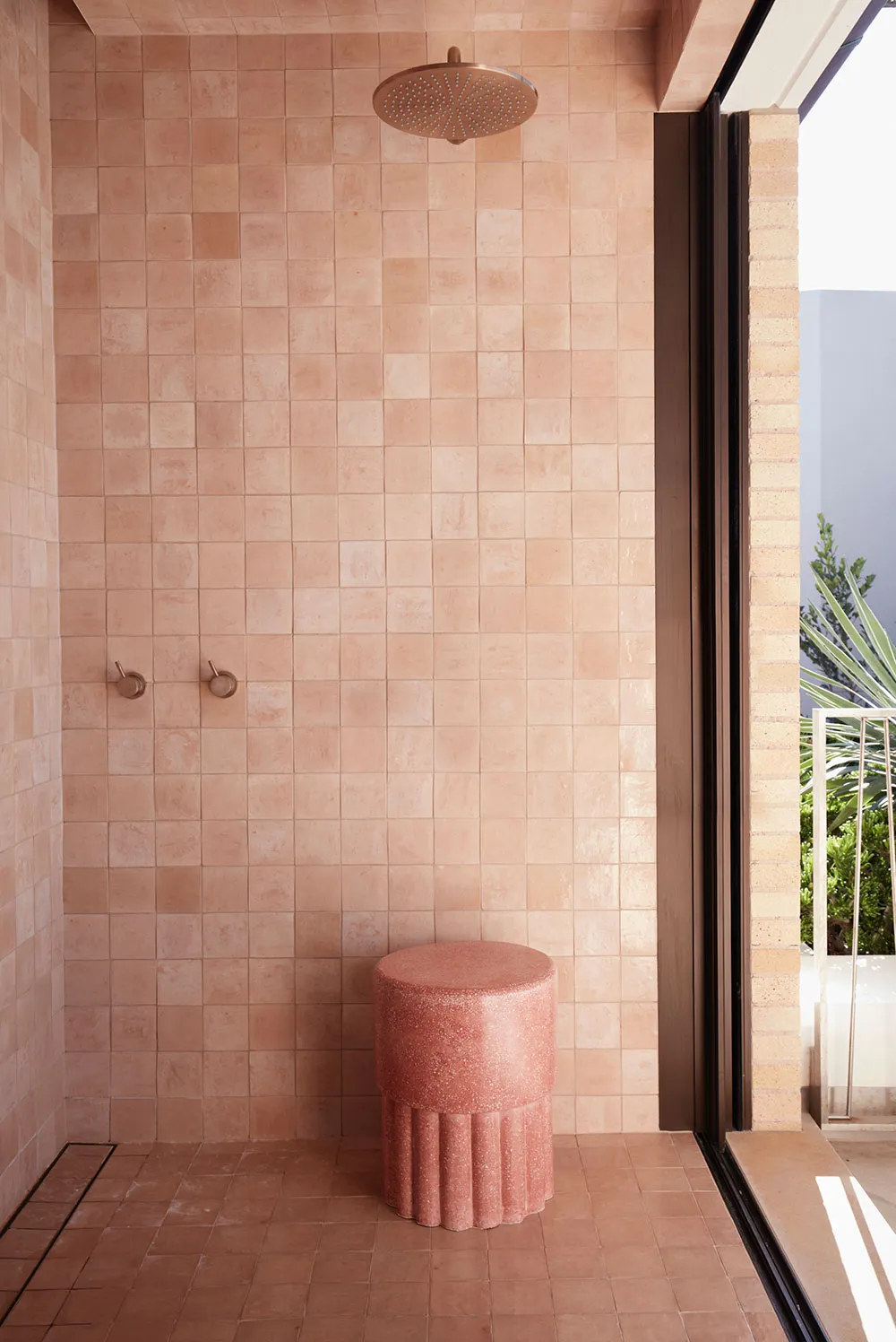 Casa moderna y luminosa en acantilado frente al océano en Sídney - Gallery image 24