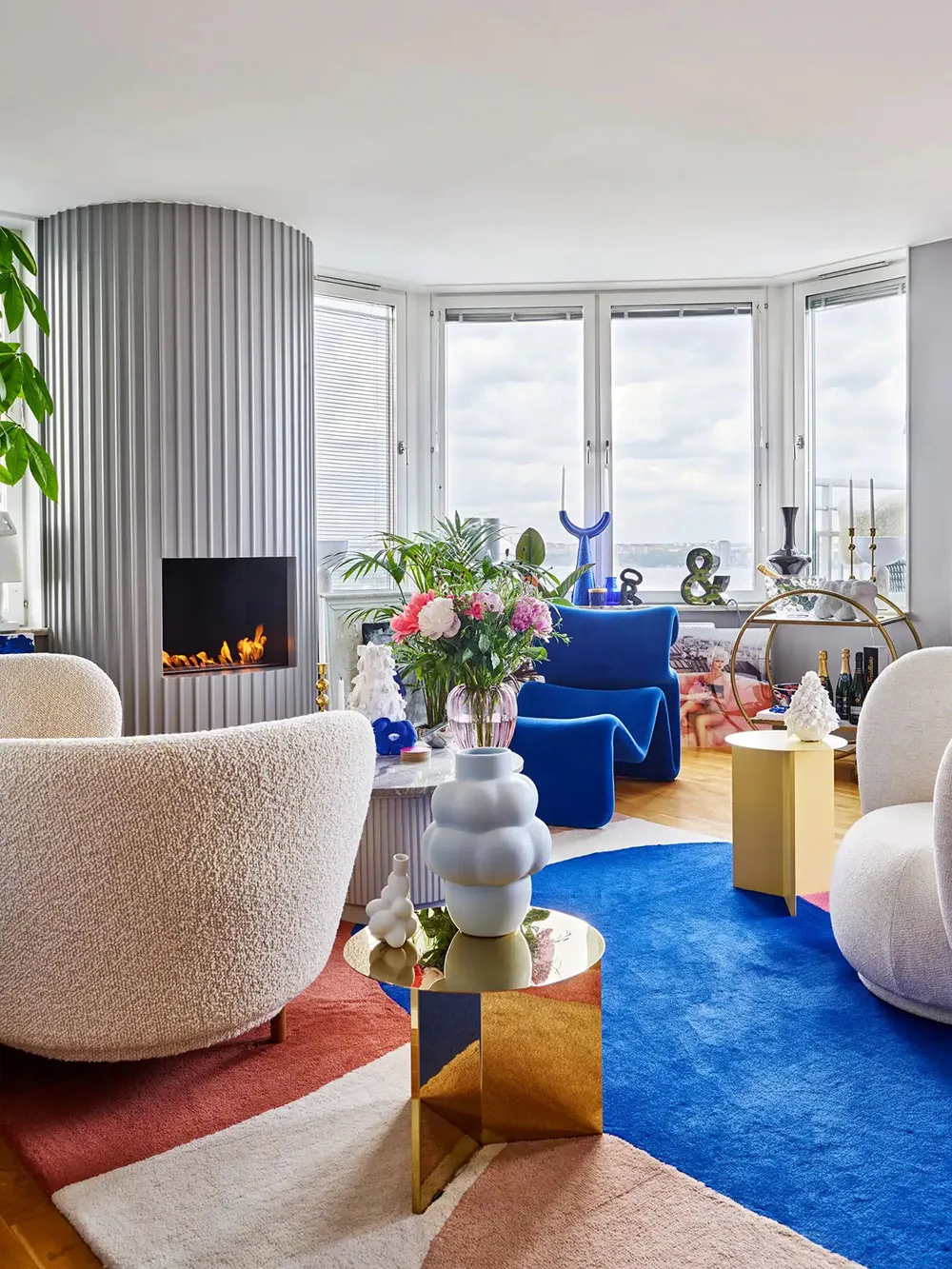 Appartement coloré avec vue sur la baie, idéal pour une couple passionné d'art et de musique - Gallery image 2