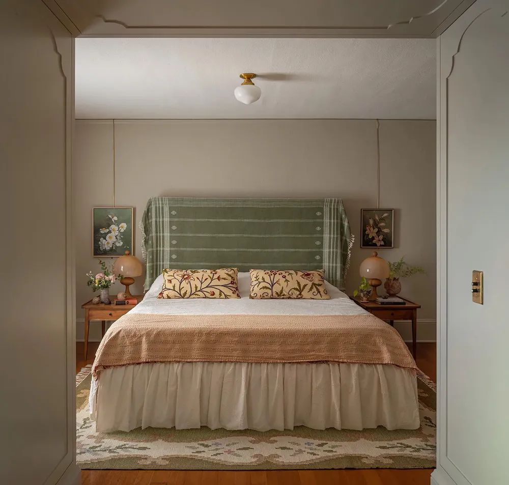 Нежные оттенки зелёного и серого в дизайне красивого дома в Портленде - Gallery image 8