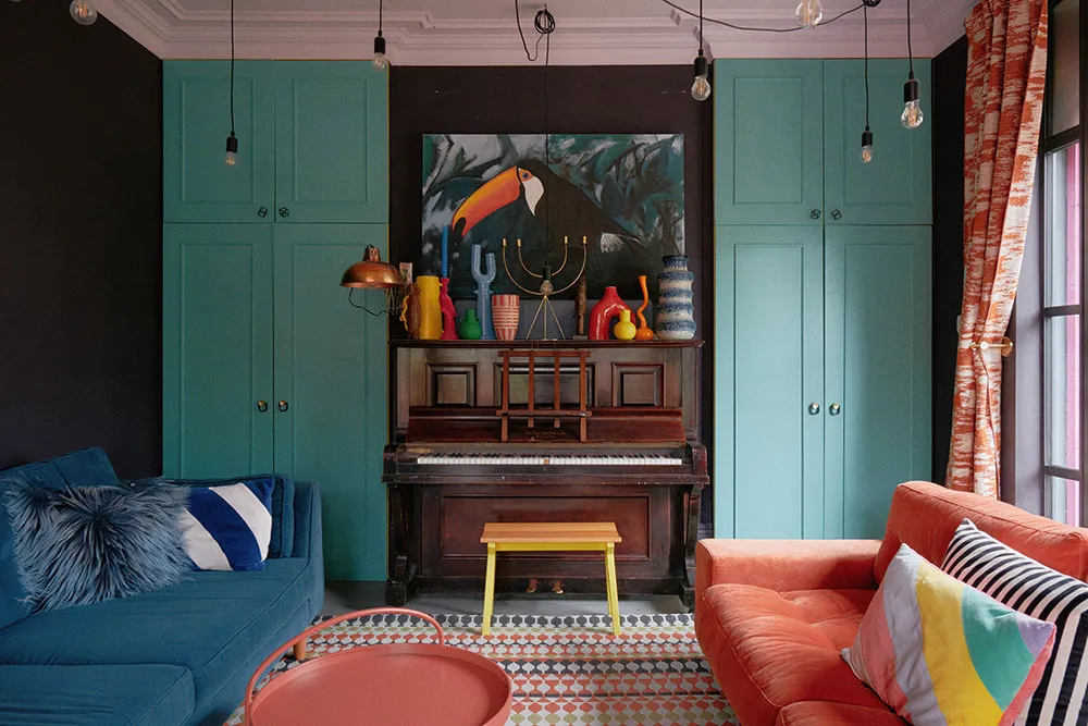 Exceso de colores atrevidos en el diseño de una casa victoriana en Londres - Gallery image 12