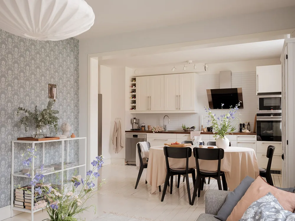 Мягкий интерьер с обоями в Швеции (90 кв. м) - Gallery image 14