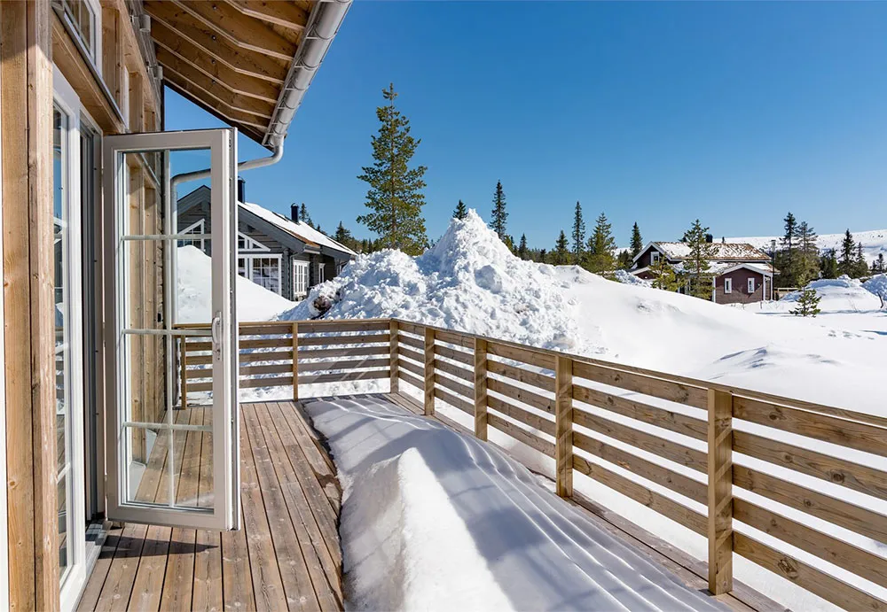 Petit chalet scandinave avec cheminée et mansarde (90 m²) - Gallery image 3