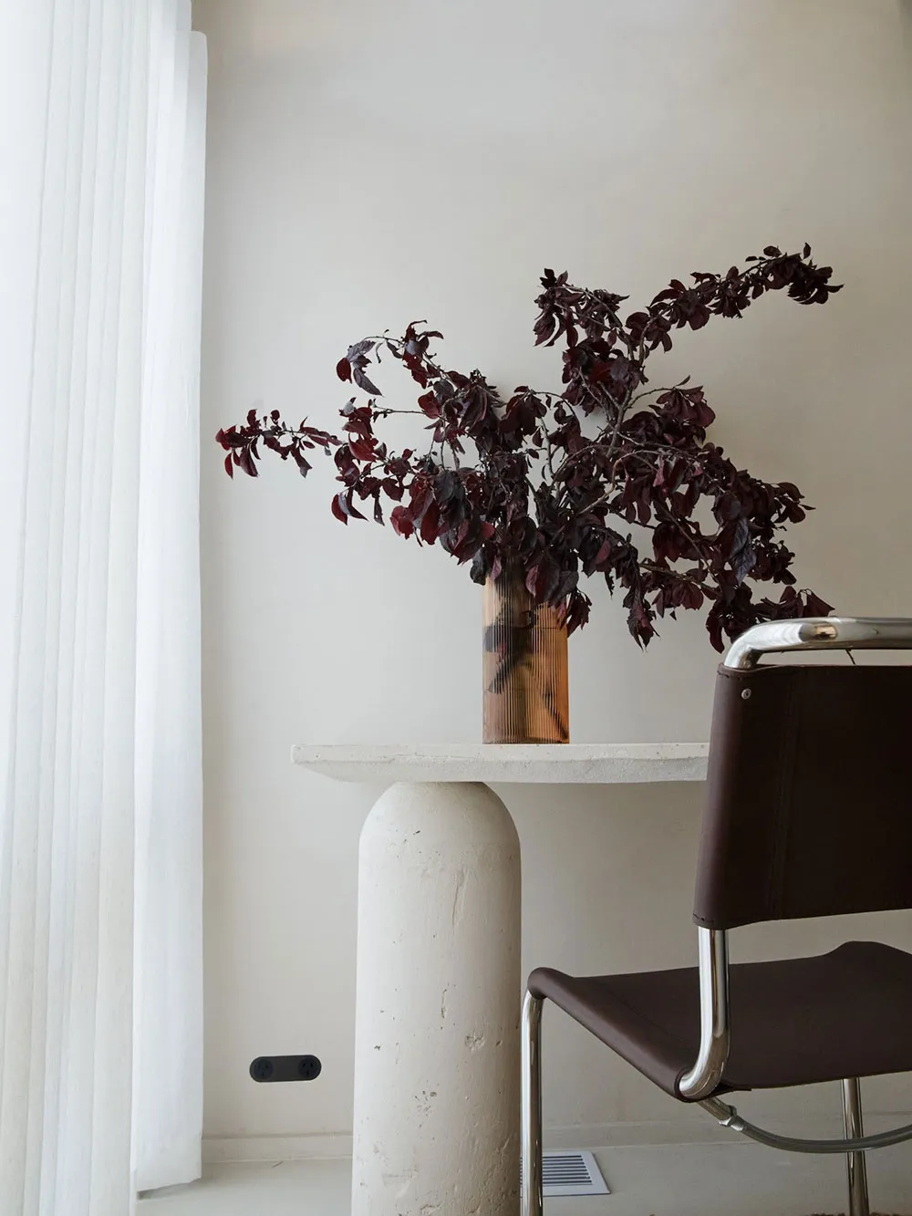 Intérieur moderne chaleureux dans les teintes sableuses à Sydney - Gallery image 14