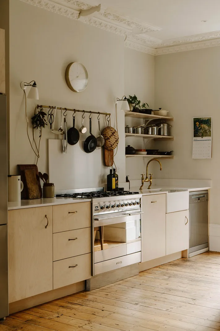 शास्त्रीय स्थापत्य की सुंदरता: इंग्लैंड में 19वीं शताब्दी का घर - Gallery image 9