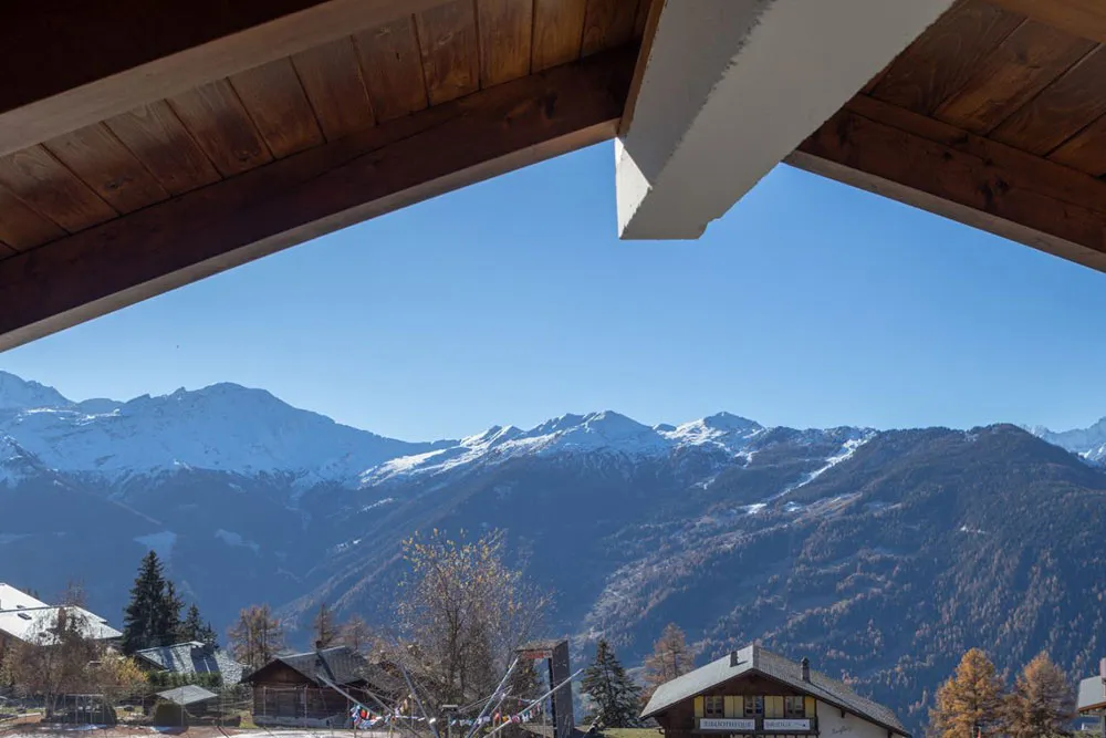 Modernes Design für alpine Chalets: Experimental Chalet in der Schweiz - Gallery image 26