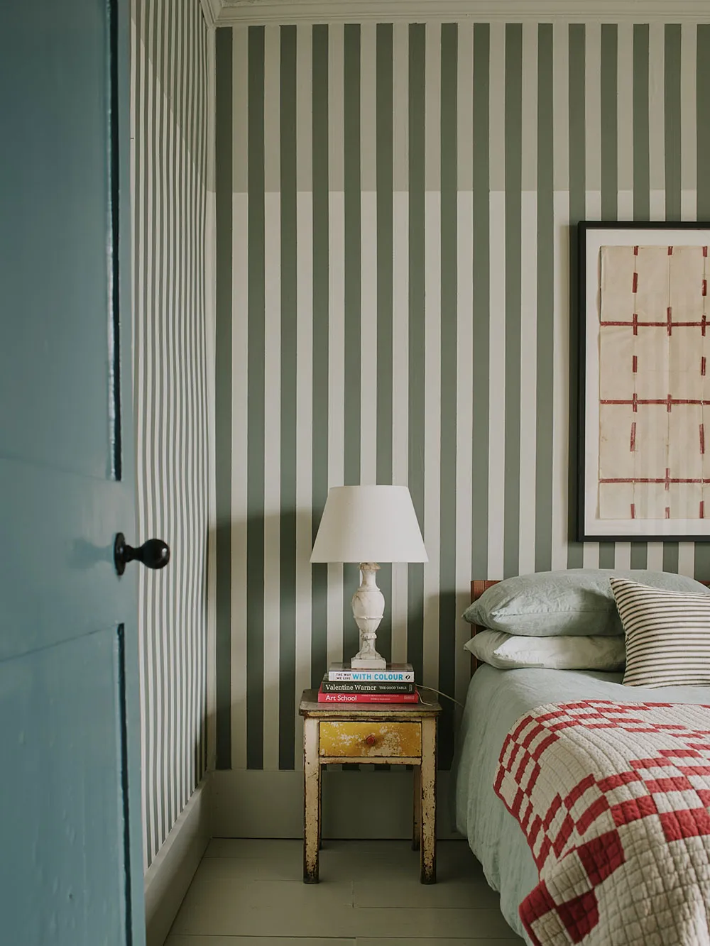 Lebhaftes Farb- und Musterdesign für das neue Interior eines Hauses aus dem Jahr 1768 in England - Gallery image 14