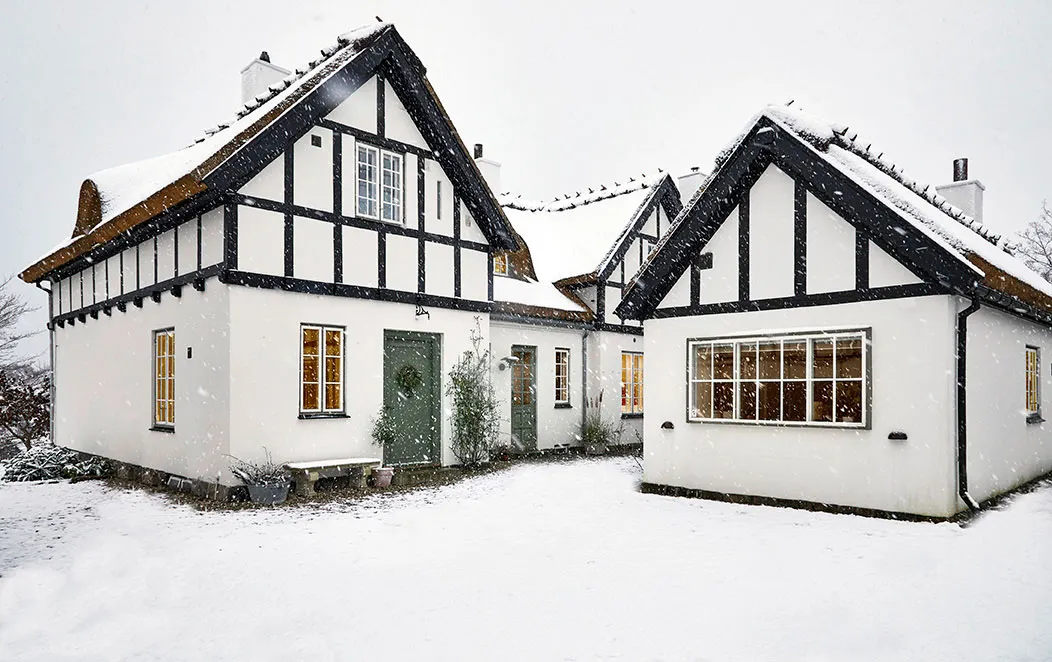 Intérieur de Noël élégant d'une belle villa historique au Danemark - 3