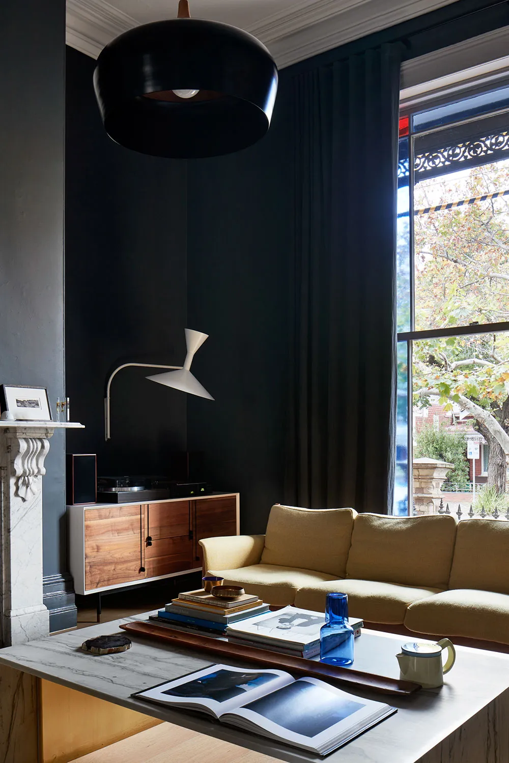 Diseño victoriano con tonos profundos y elegantes en Melbourne - Gallery image 10